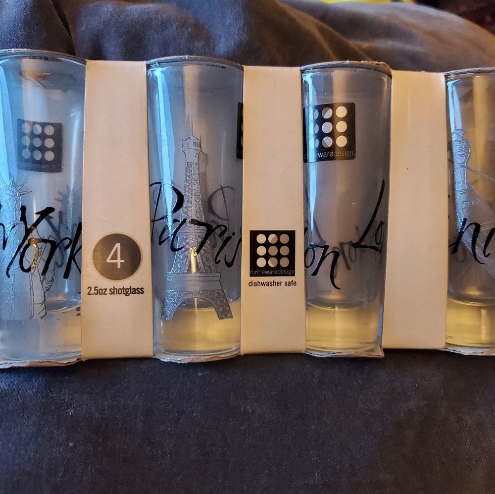 1 set of 4 shot glasses BNIB $15, size 2.05 oz
